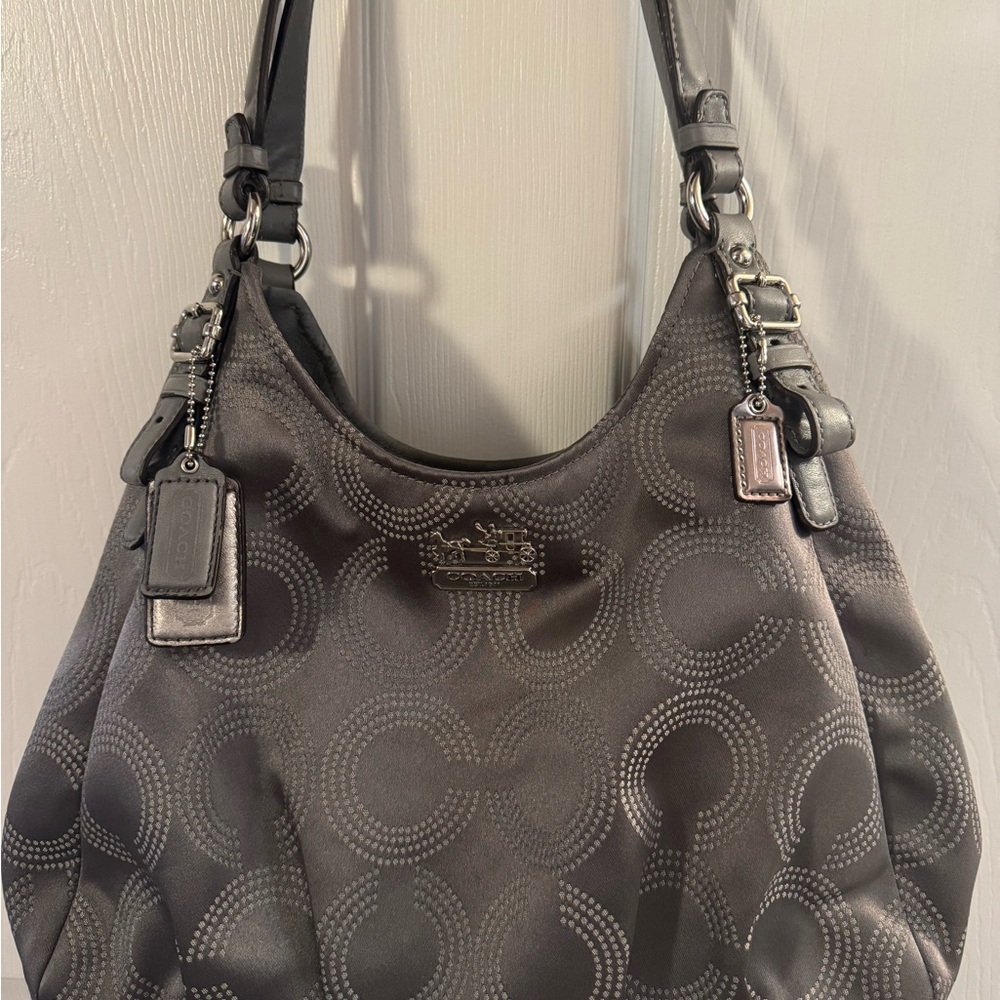 Coach Silver/Grey 3-Compartment